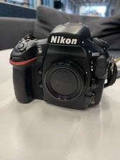 Nikon D810 (VBA410AE) DSLR