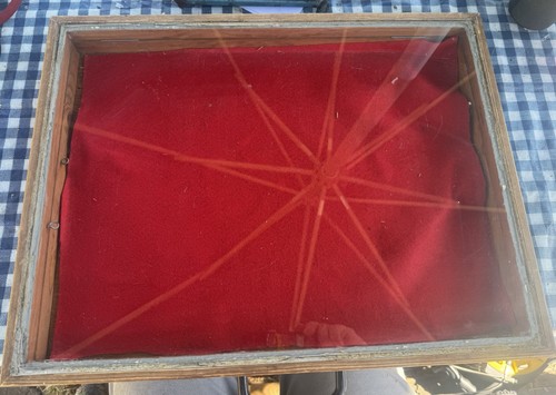 Vintage table top display - a,