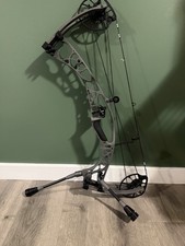 Hoyt Alpha x 30 RH 70-80lbs T