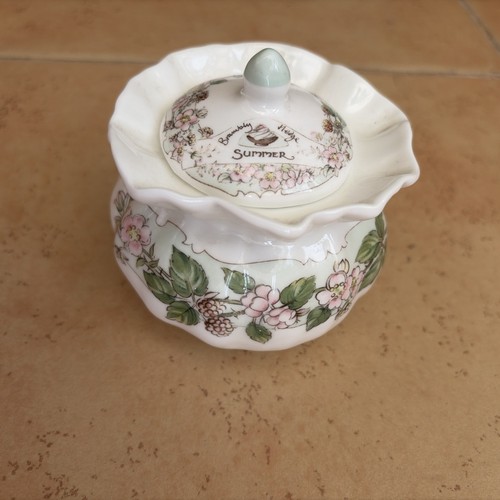 Royal doulton lidded trinket - doulton,