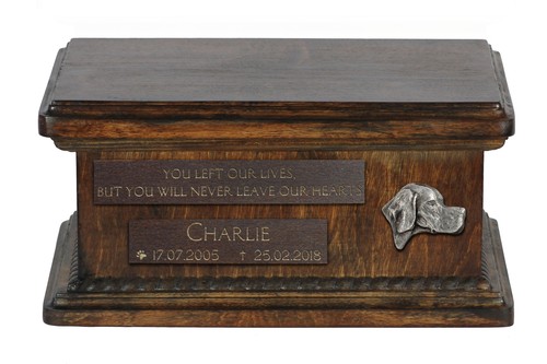 English pointer small urn with - pointer,