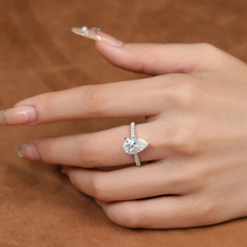 0ct pear cut lab created - pear,