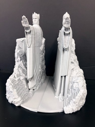 Argonarth statues pillars - statues,