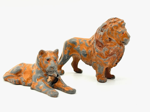 Vintage lead lion figure - lion,