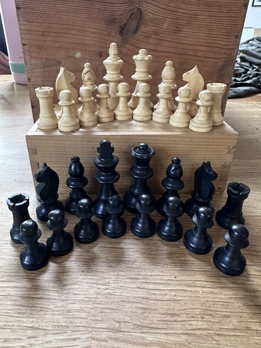 Vintage small wood - wood, chess