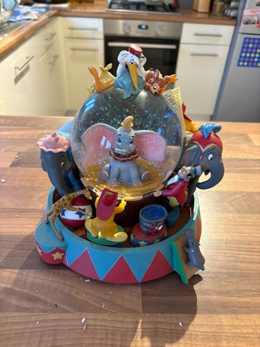 Disney snow globe very - , rare