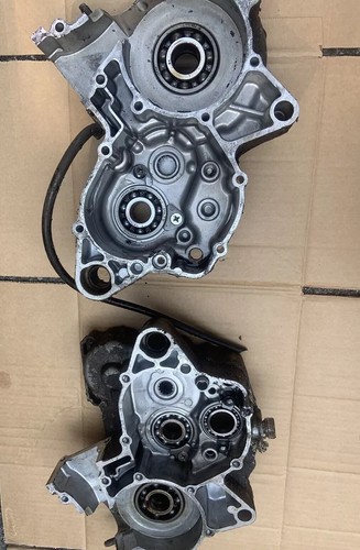 Yamaha 125 engine casing - yamaha,