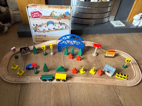 Chad valley wooden train - chad,