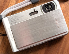 Japanese only Sony Cyber shot