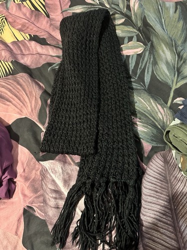 Ladies black woolly scarf new - ladies,