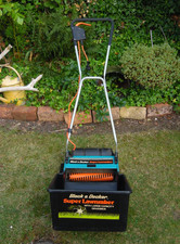 Vintage Electric Black & Decker Super Lawnraker w/ Large Grassbox No Power Cable