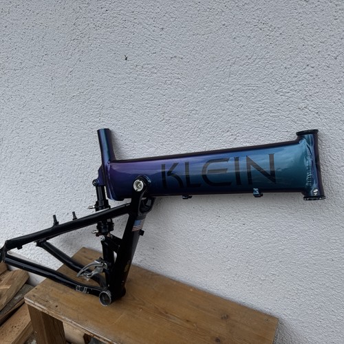 Klein mantra retro mountain - retro,