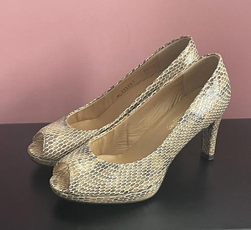 Russell bromley stuart - russell,