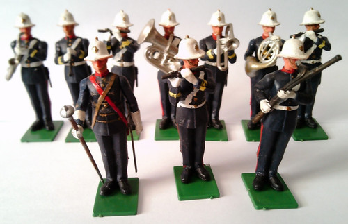 Britains eyes right royal - right',