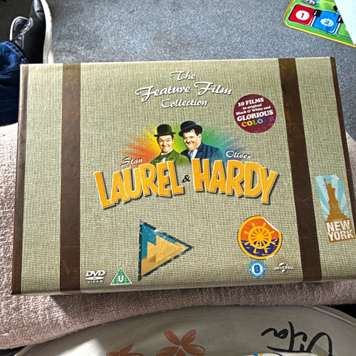 Universal laurel hardy - laurel,