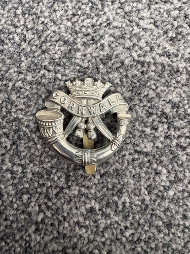 Cap badge for the duke - cap,