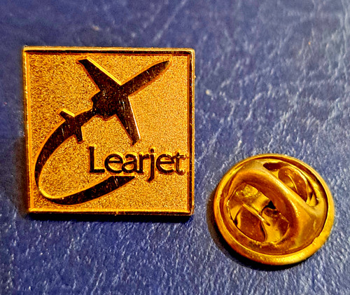 Vintage pin badge - vintage, learjet