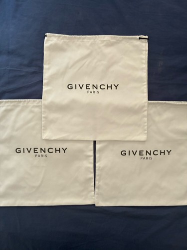 Bundle authentic givenchy - bundle, of