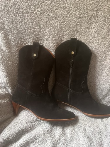 Fairfax and favour women - favour, women’s