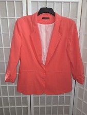 Primark, Coral coloured