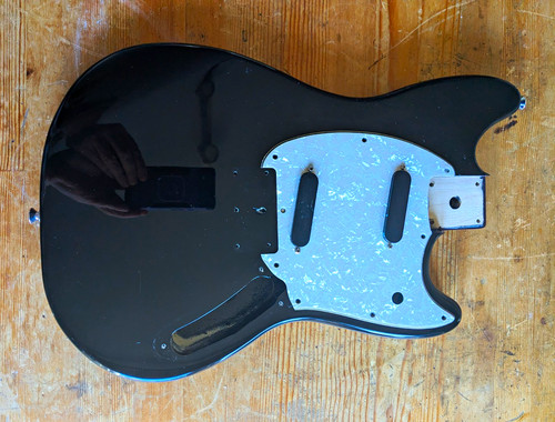 Mustang body black - mustang,