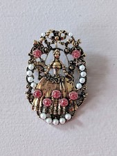 MARIE ANTOINETTE BROOCH court lady With Rhinestone 
