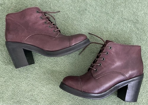 Office burgundy leather block - office,