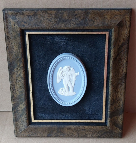 Wedgwood blue jasper cupid - blue,
