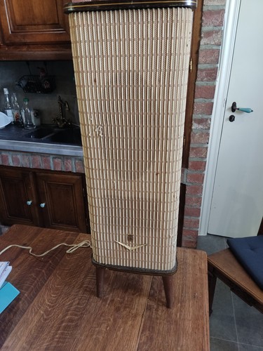 Grundig box v tube - -box, iv----v