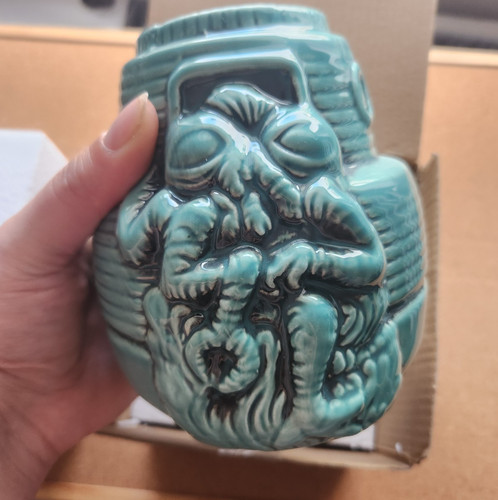The fly tiki - the,