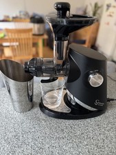Sana EUJ-727 Supreme Horizontal Slow Juicer in Matt Black