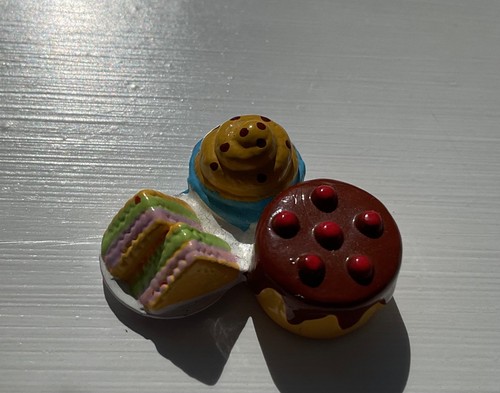 Dollshouse plastic picnic food - plastic,