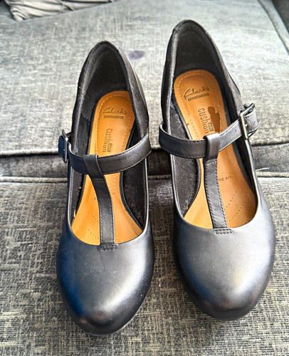 Clarks black leather mary - clarks, jane