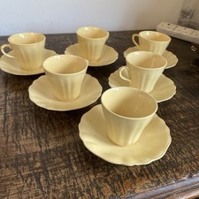 Vintage J&G Meakin Glamour Sunflower Tea Cups And Saucers 