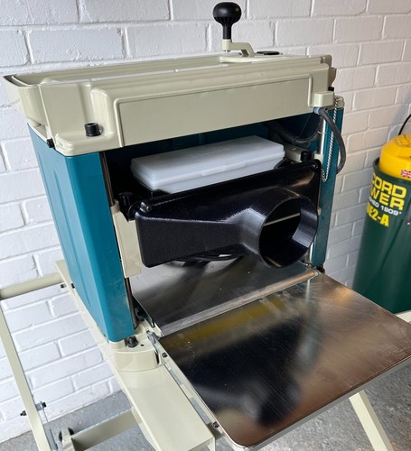 Improved extraction hood - , for