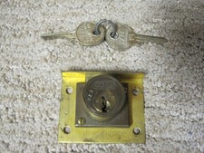 Yale Lock & Key Slot Machine