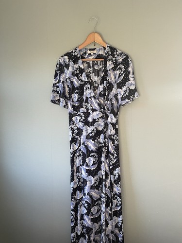 Beautiful floral midi dress - midi,
