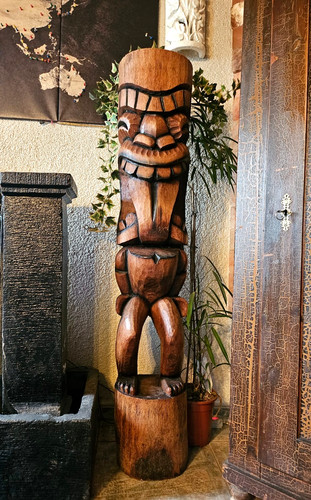 Totem pole tiki height 48m - totem,