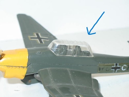 Dinky toys cockpit canopy - 1,