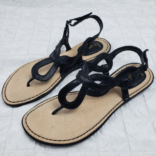 Shoes womens size 6 - b.o.c,