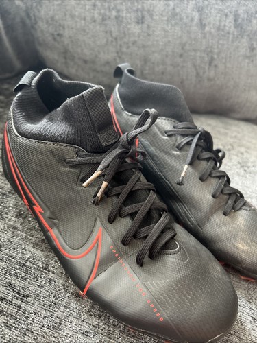 Nike shoes black and - shoes, size