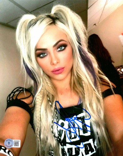 Liv morgan signed autograph - morgan,