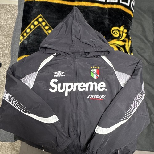 Authentic supreme umbro - supreme, x