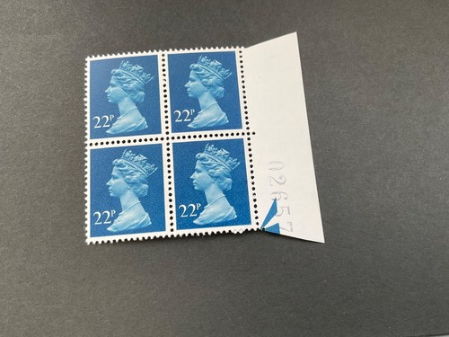 X962 22p blue unmounted mint - blue,