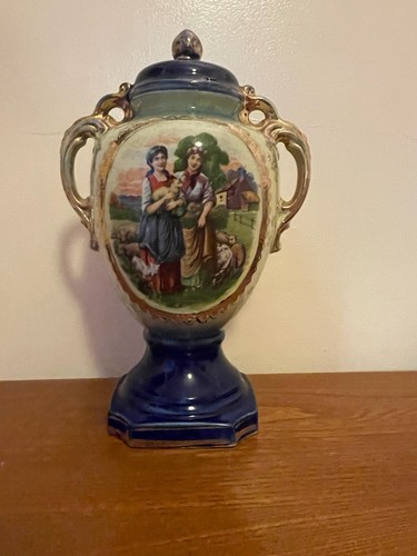 Edwardian vase harley - by,