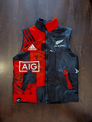 Upcycled adidas all blacks - all,