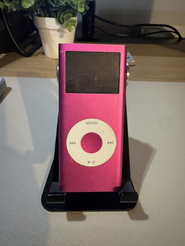 Vintage pink apple - pink, nano