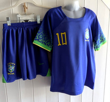 AGE 8 -10 Years /128 - 147 cm Tall  BOYS ELECTRIC BLUE BRASIL FOOTBALL KIT