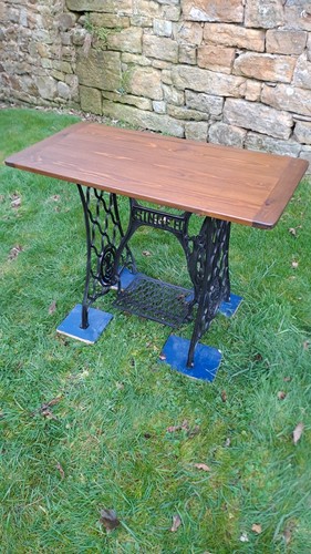 Singer sewing table genuine - singer,
