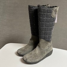 Cushe Boots 6 Gray Suede Tall Waterproof Winter Snow Quilt Trip Comfort Warm